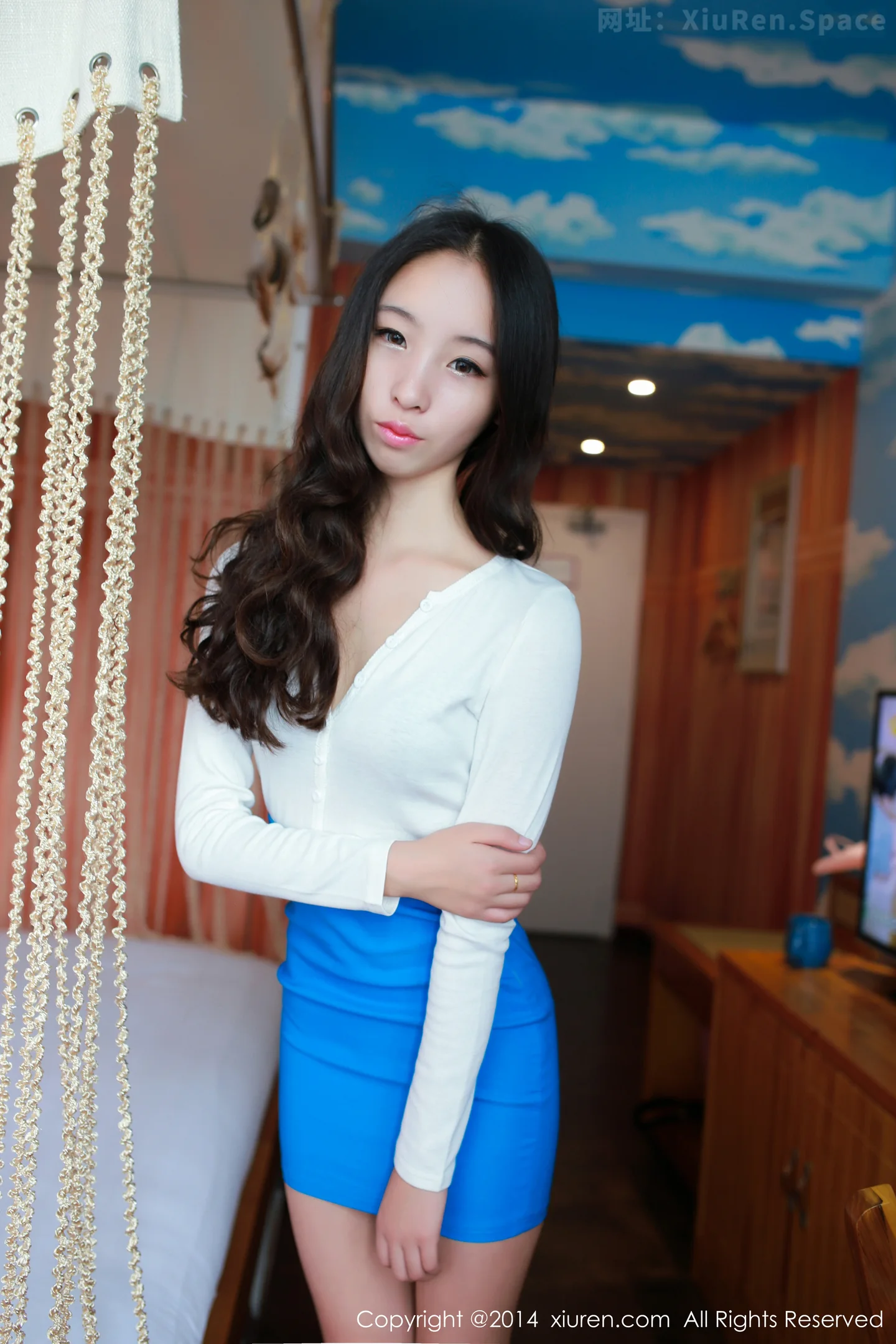 图片[3]-[XiuRen秀人网]VOL.219 秀人嫩模Christine娇小身材迷人美胸完美曲线性感写真61P-秀人网官方网站